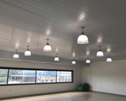 Cielo raso en PVC, revestimiento de pared en P.V.C.
